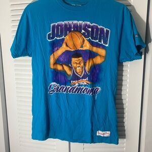 Mitchell & Ness Larry Johnson Teal Graphic Tee